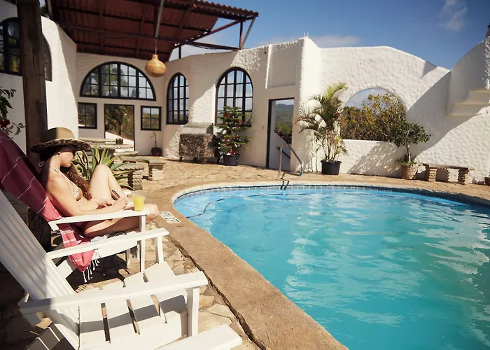 Beachside Stay At Villa Viyarte