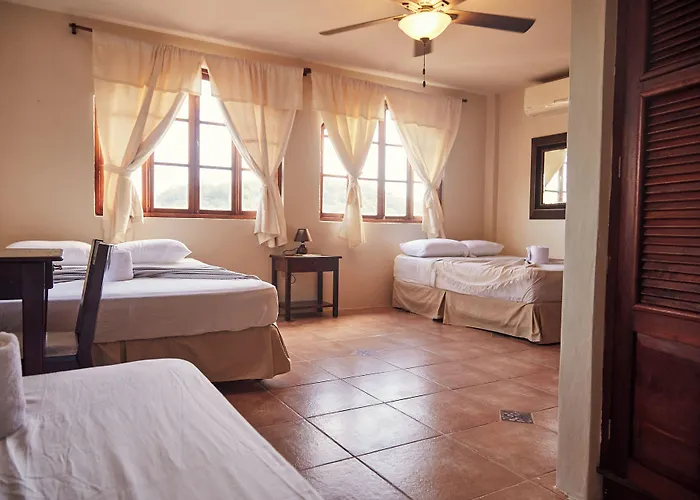 Beachside Stay At Villa Viyarte